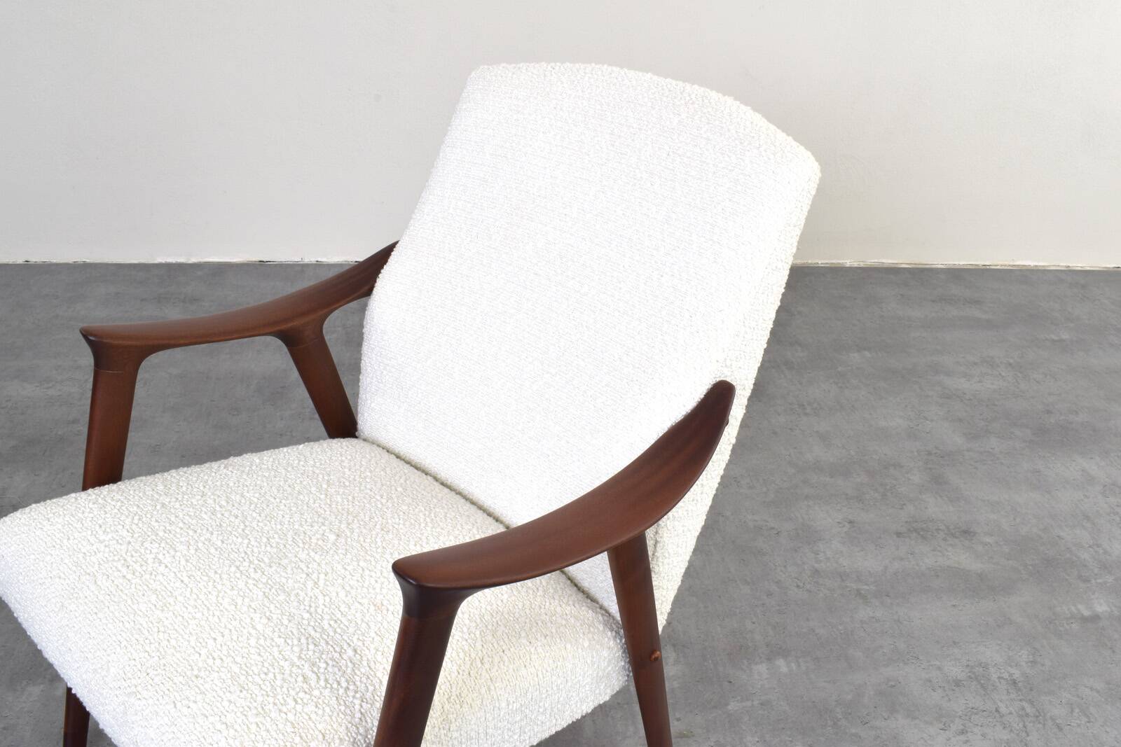 Mid-Century „Tenor” Teak & Boucle Armchair from Møre Lenestolfabrikk, 1960s