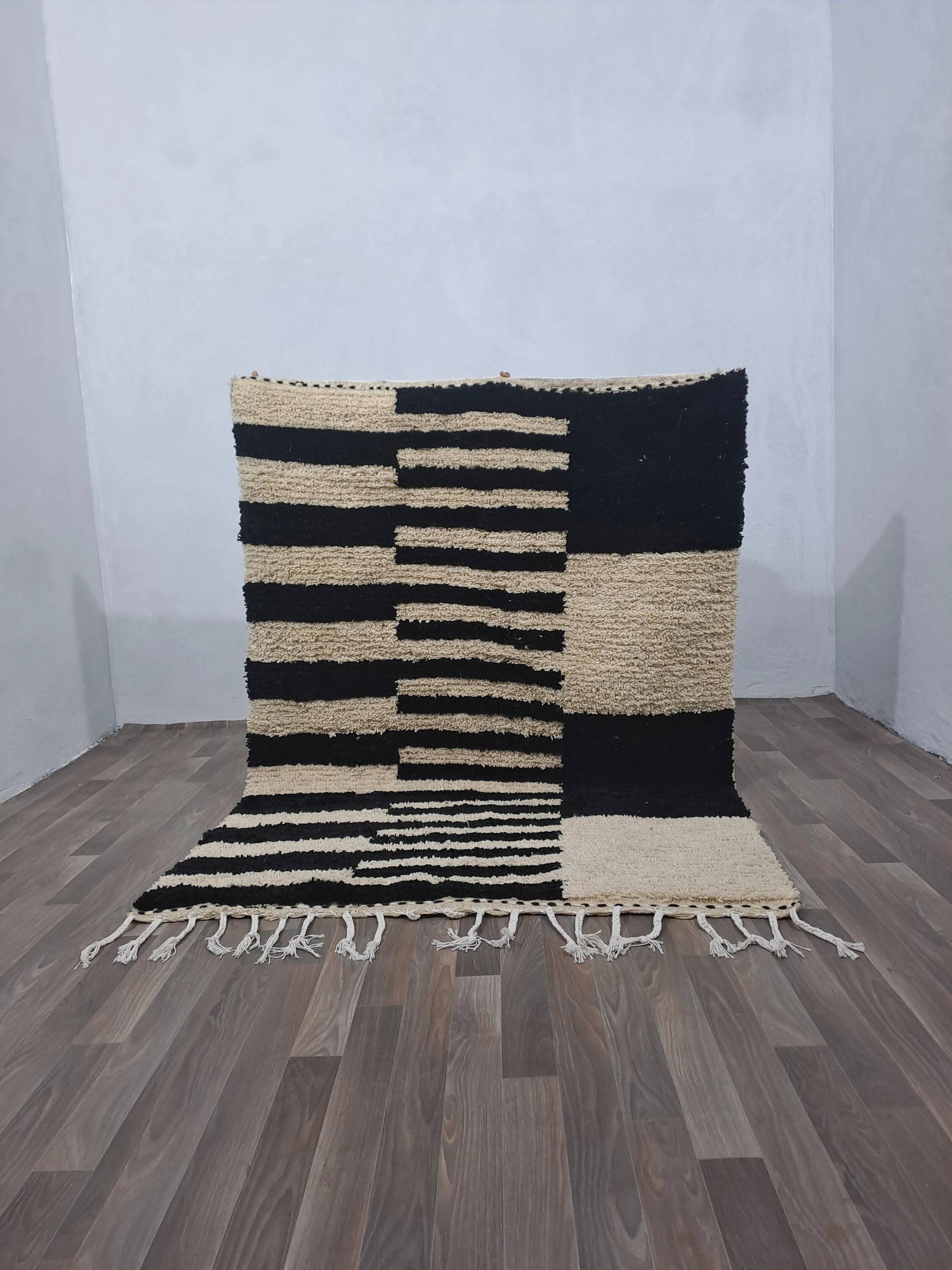 Authentic handmade Berber rug 2.5x1.5 m