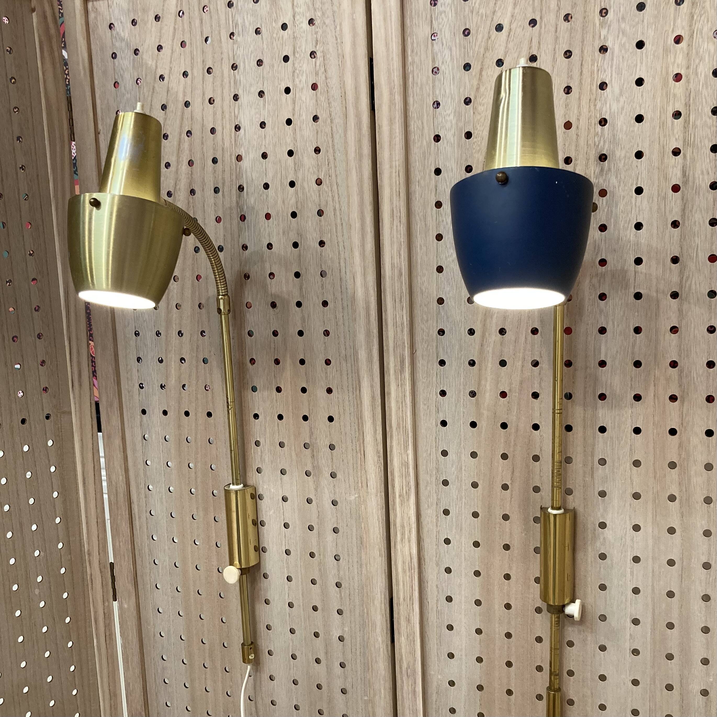 PAIRE D'APPLIQUES 1950 DESIGN SCANDINAVE.