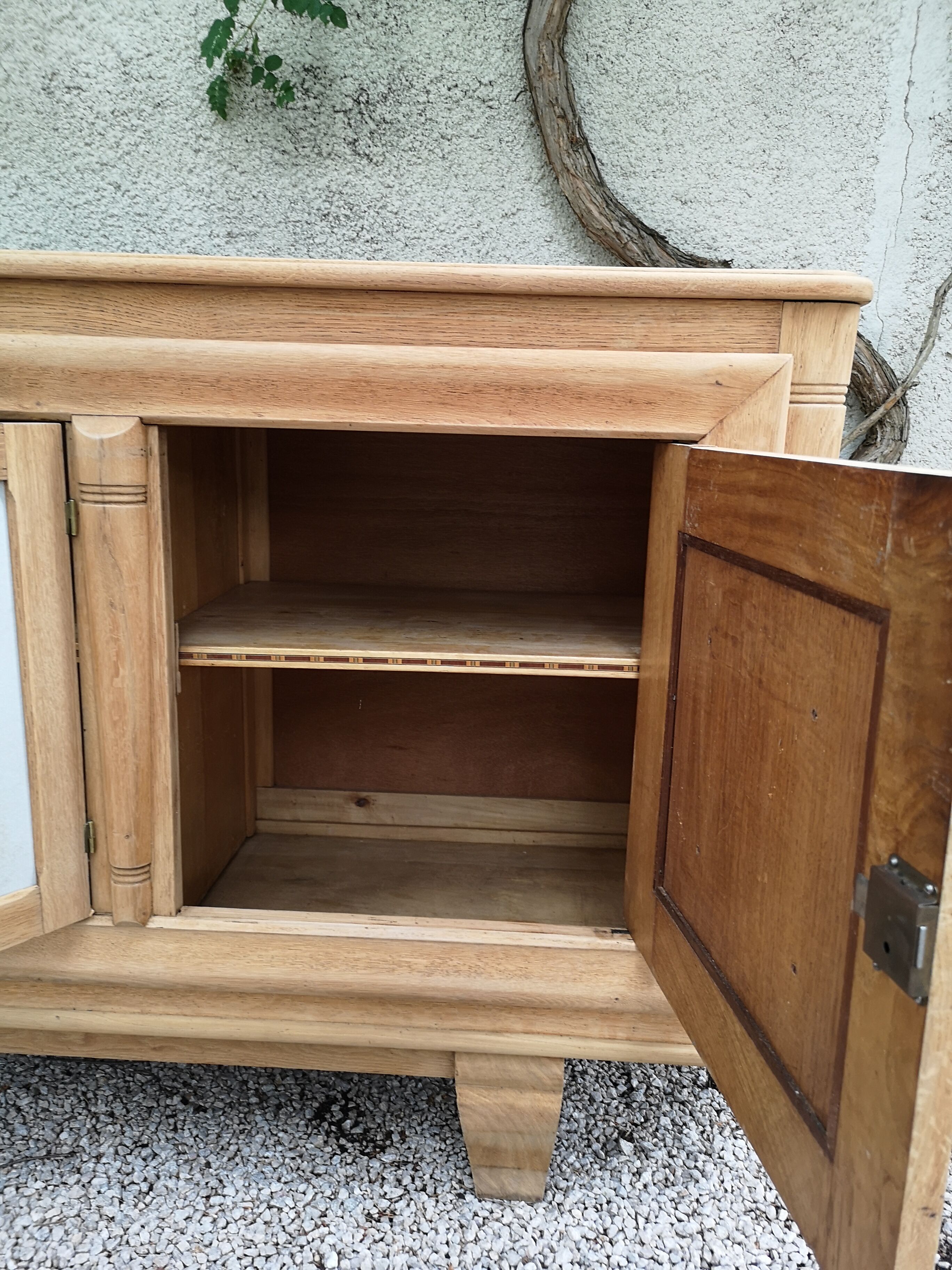 Sideboars-d 2 whitewashed oak doors and 1 beige ceramic door