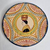 Pair of Henriot Quimper plates, Soulac decoration, signed, 1973, 18 cm