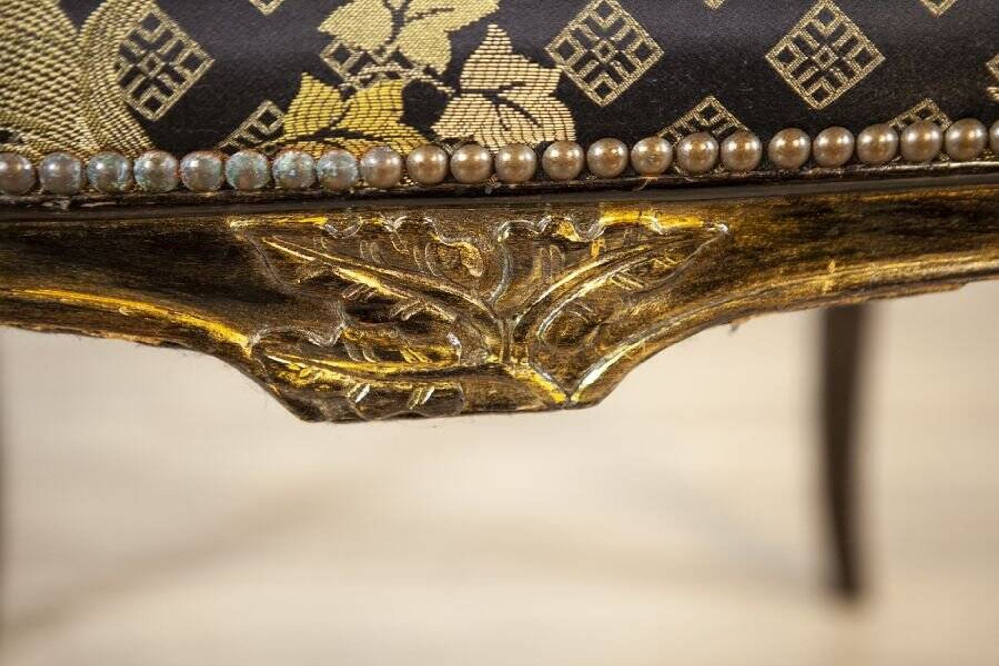 Fauteuil en chêne Art Nouveau du 20e siècle