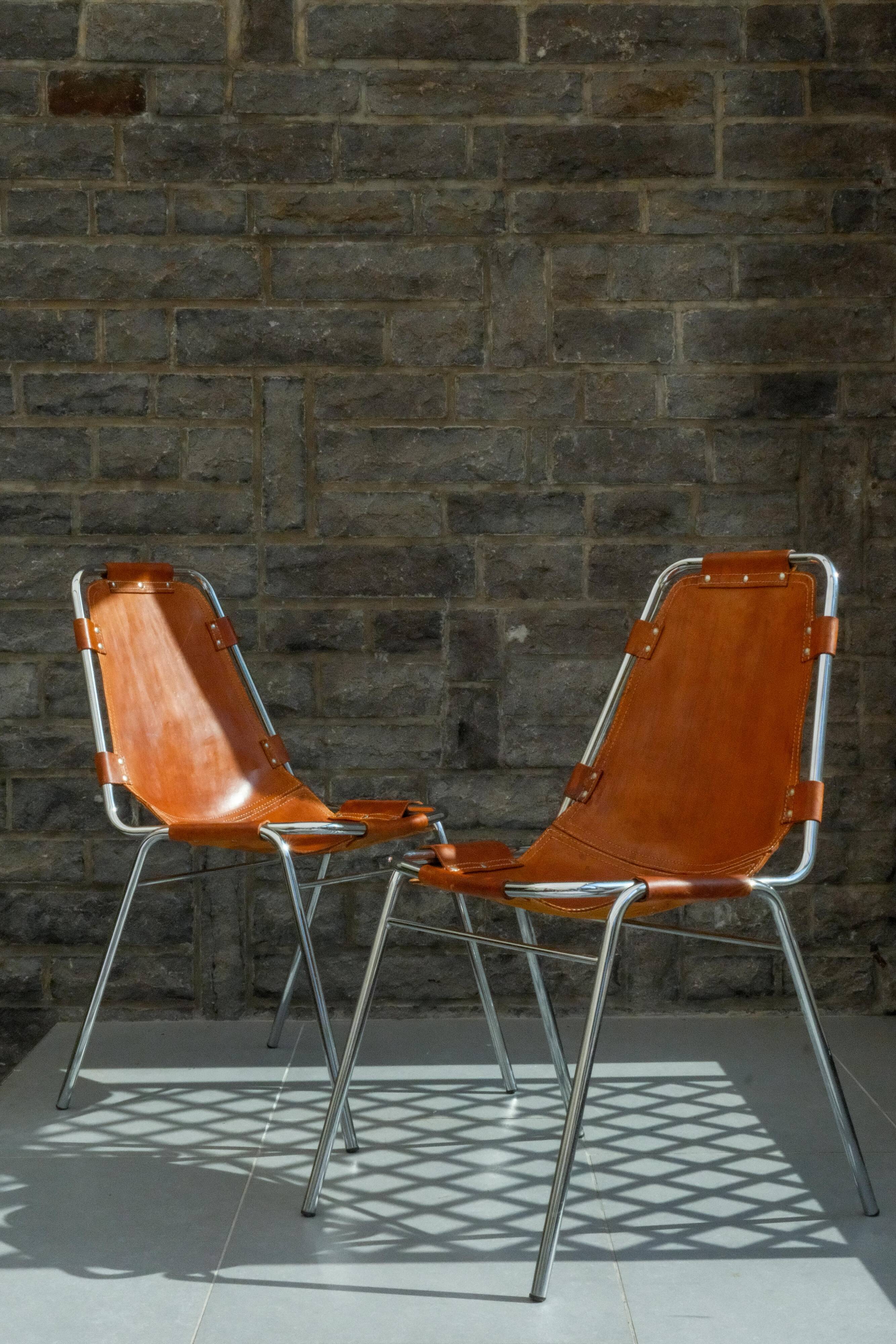 Chair Les Arcs Charlotte Perriand – Vintage patinated leather from the 60s/70s