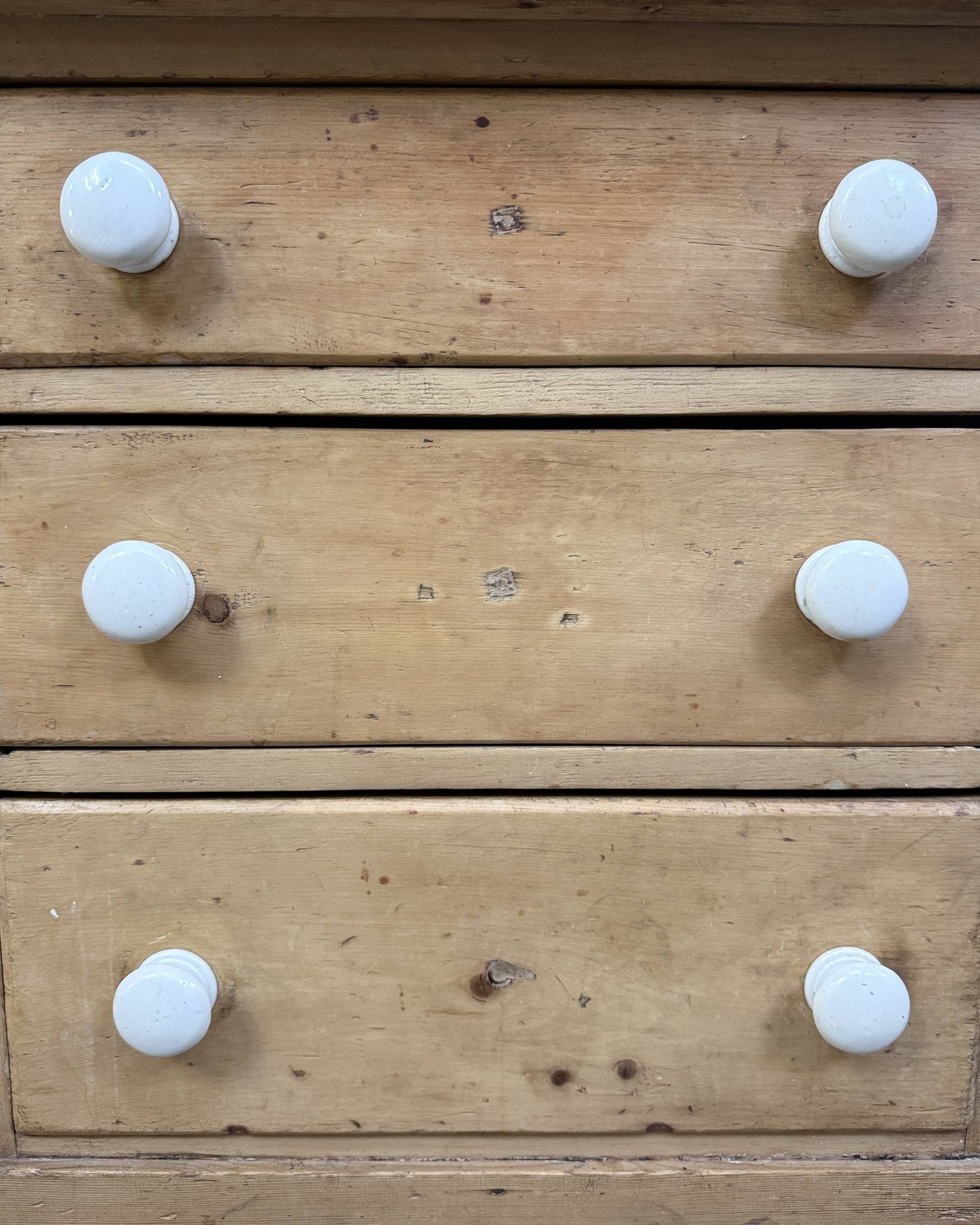 Antique English two-body buffet in solid pine (renovated)