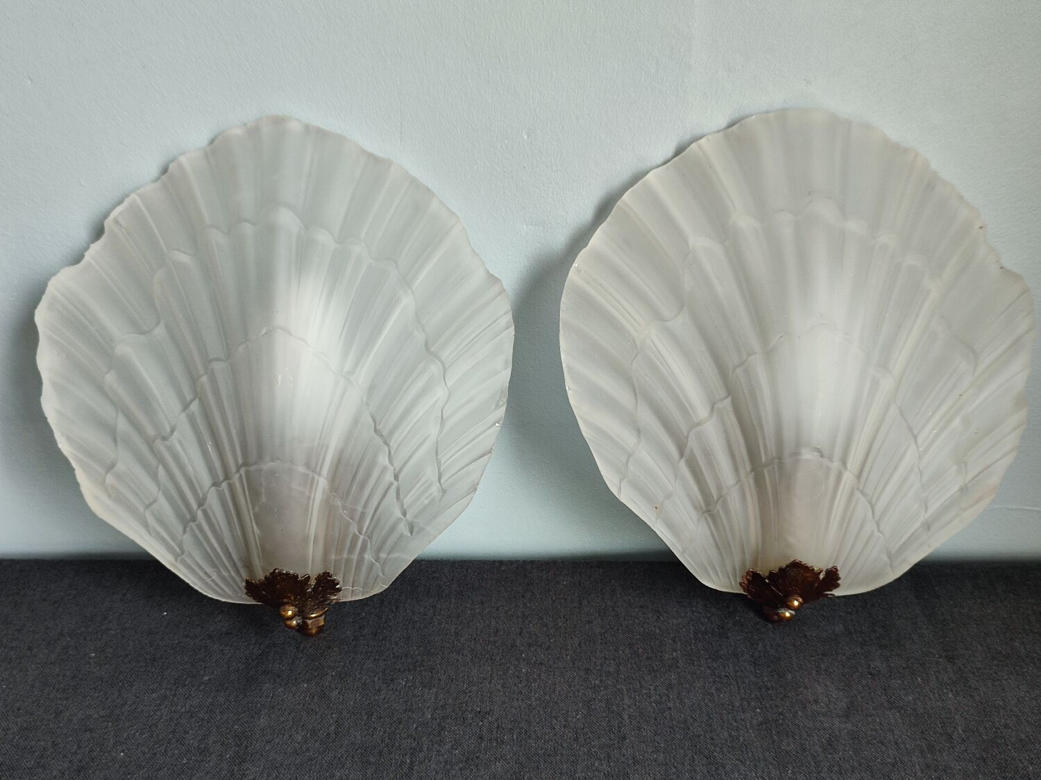 Pair of vintage shell wall lamp