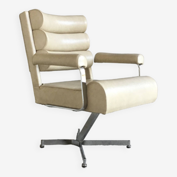 Space-age armchair in white faux leather and chrome base - design 1970