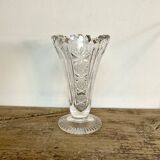 Vase en verre ciselé