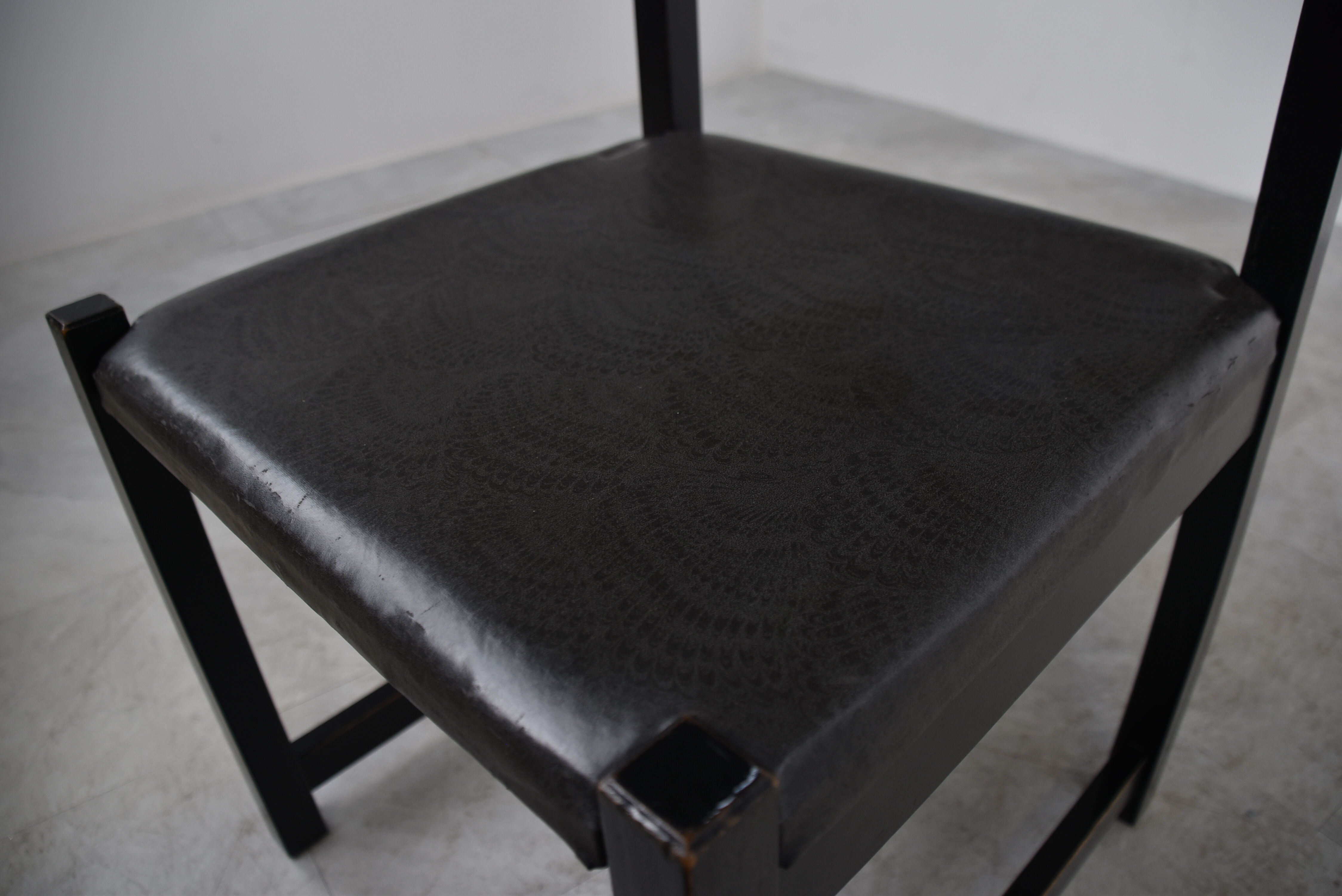 Set of 6 brutalist dining chairs by Emiel Veranneman for Decoene, 1970s