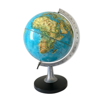 Terrestrial globe in relief of mark Rico
