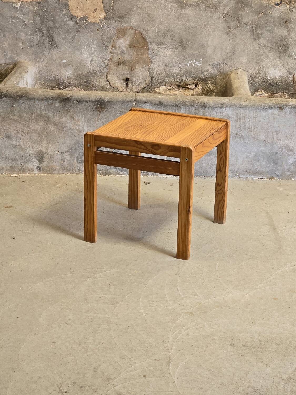 Coffee table, small pine side table 1970
