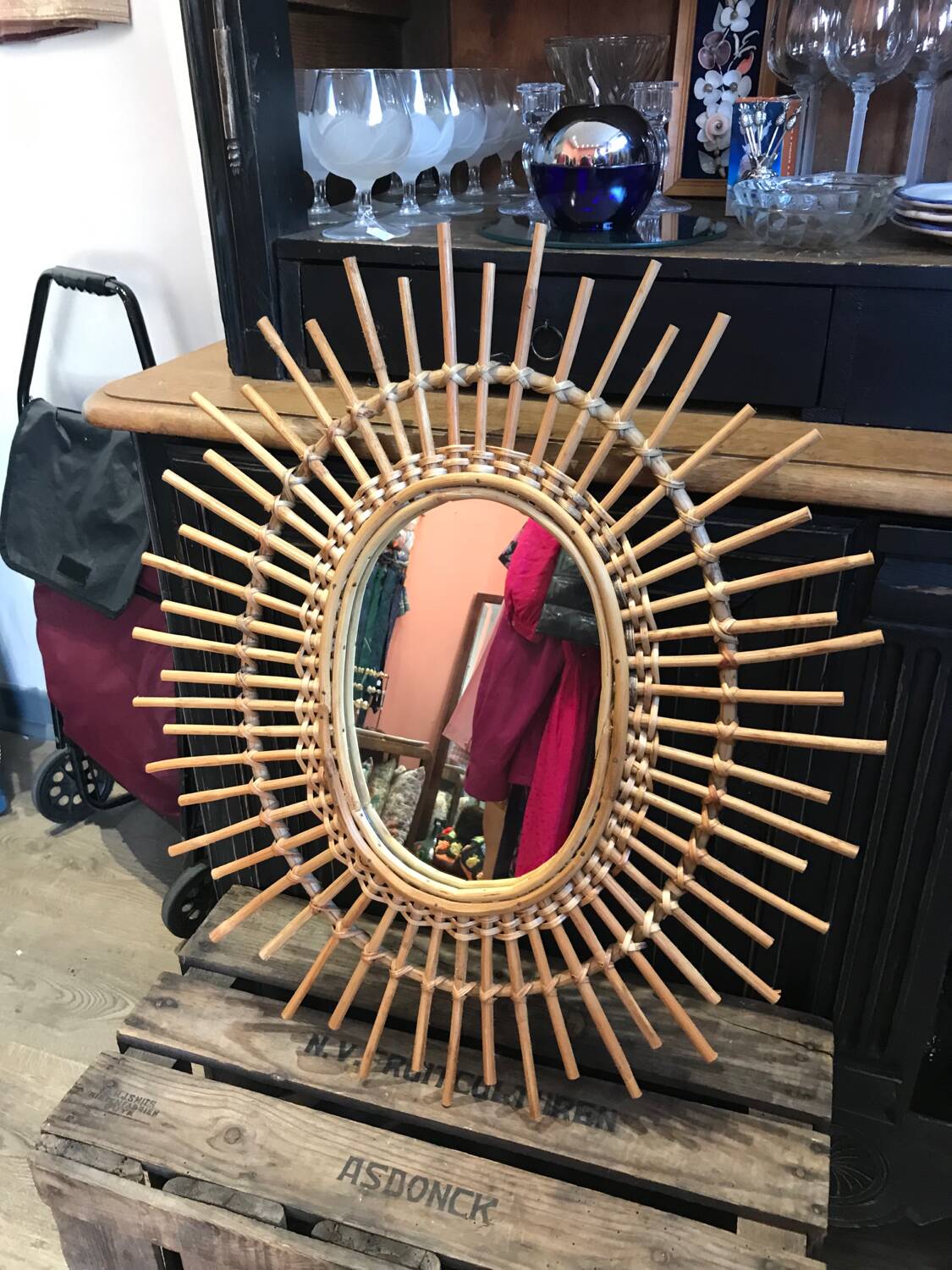 Miroir ovale vintage en rotin