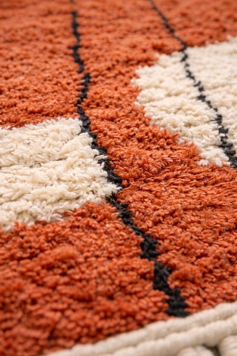 Traditional handwoven Berber rug size 1/2 m