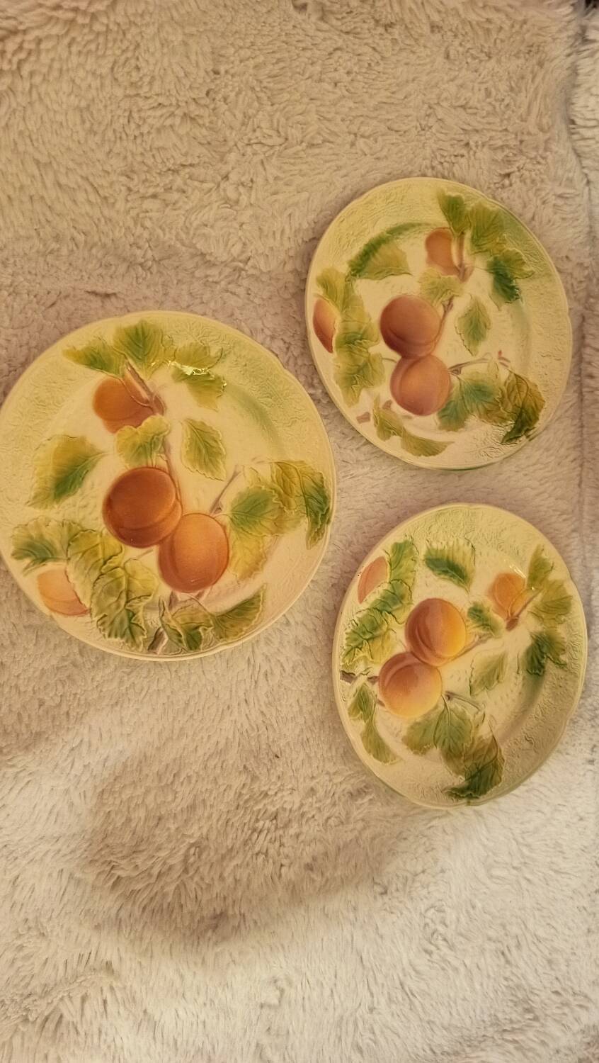 5 St Clément barbotine plates