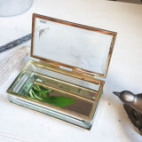 Glass jewelry box