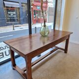 Farm table