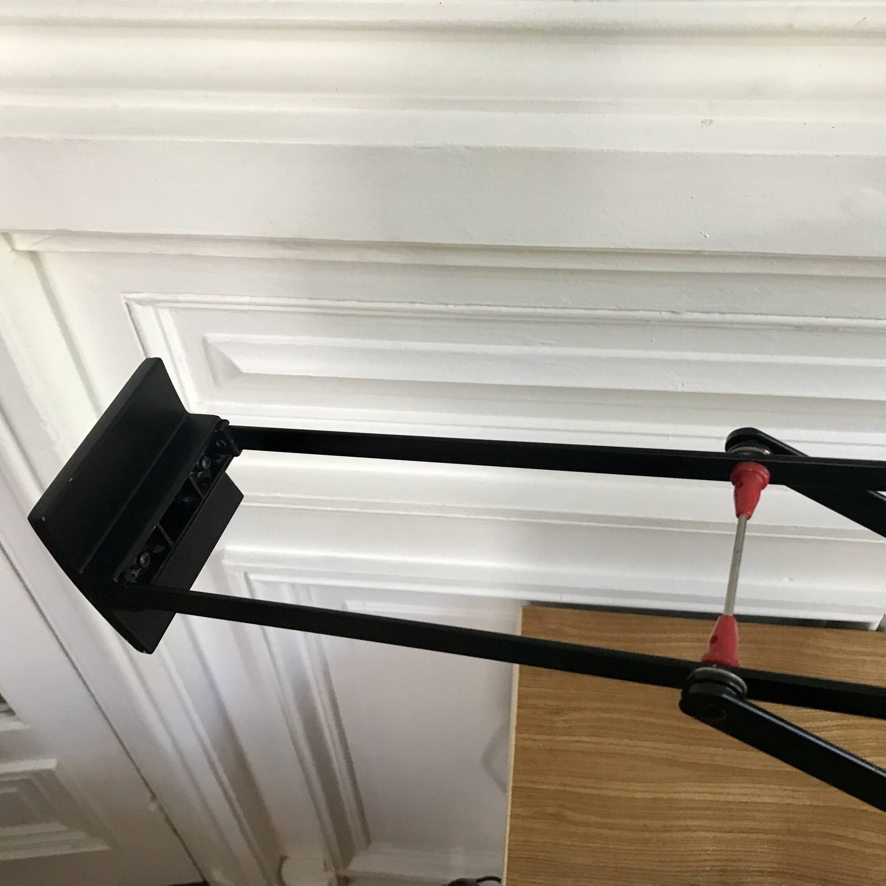 Artemide Tizio adjustable table lamp