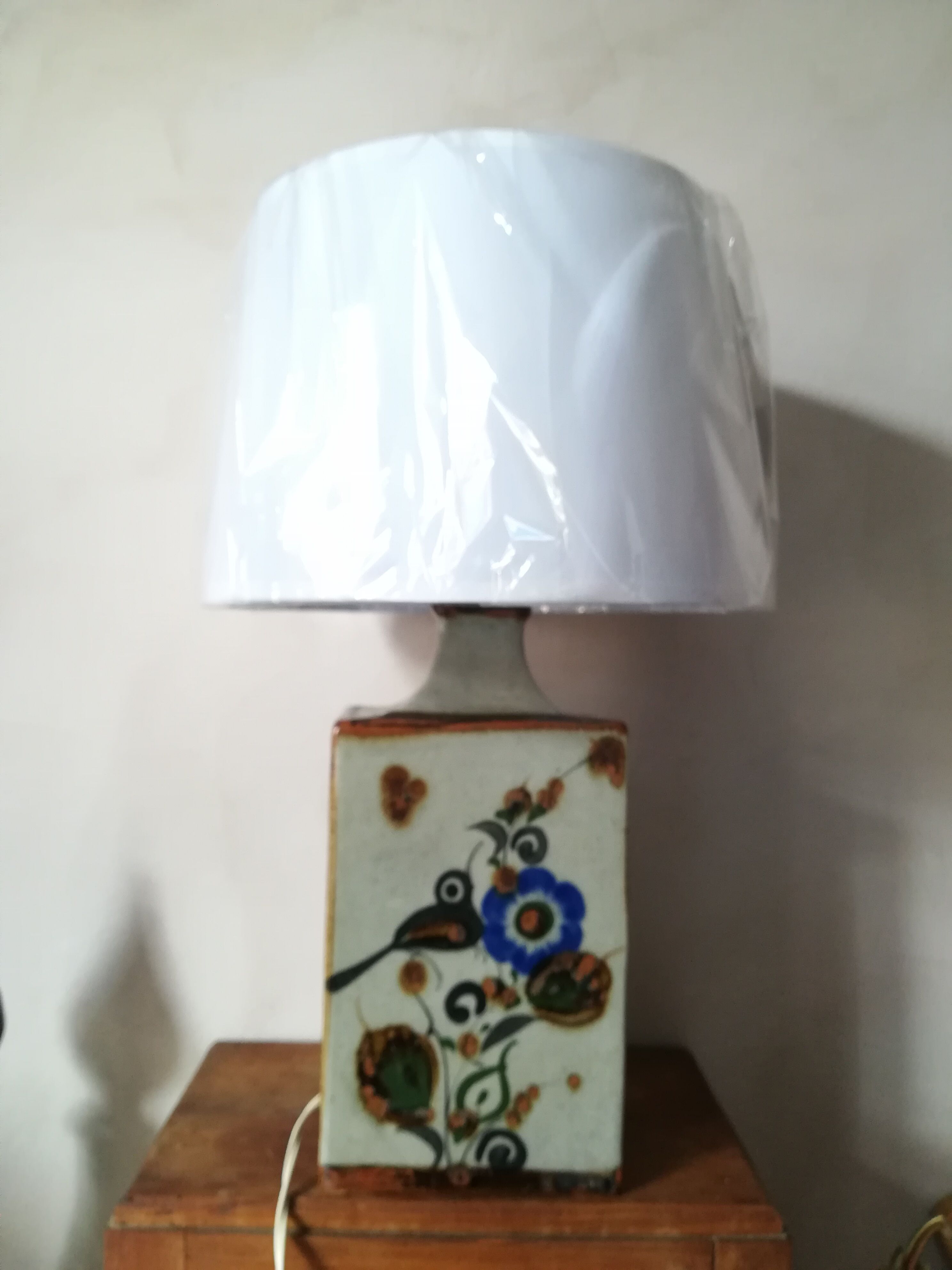 Ceramic lamp