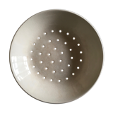 Perforated pheasant plate in 1900s iron earth