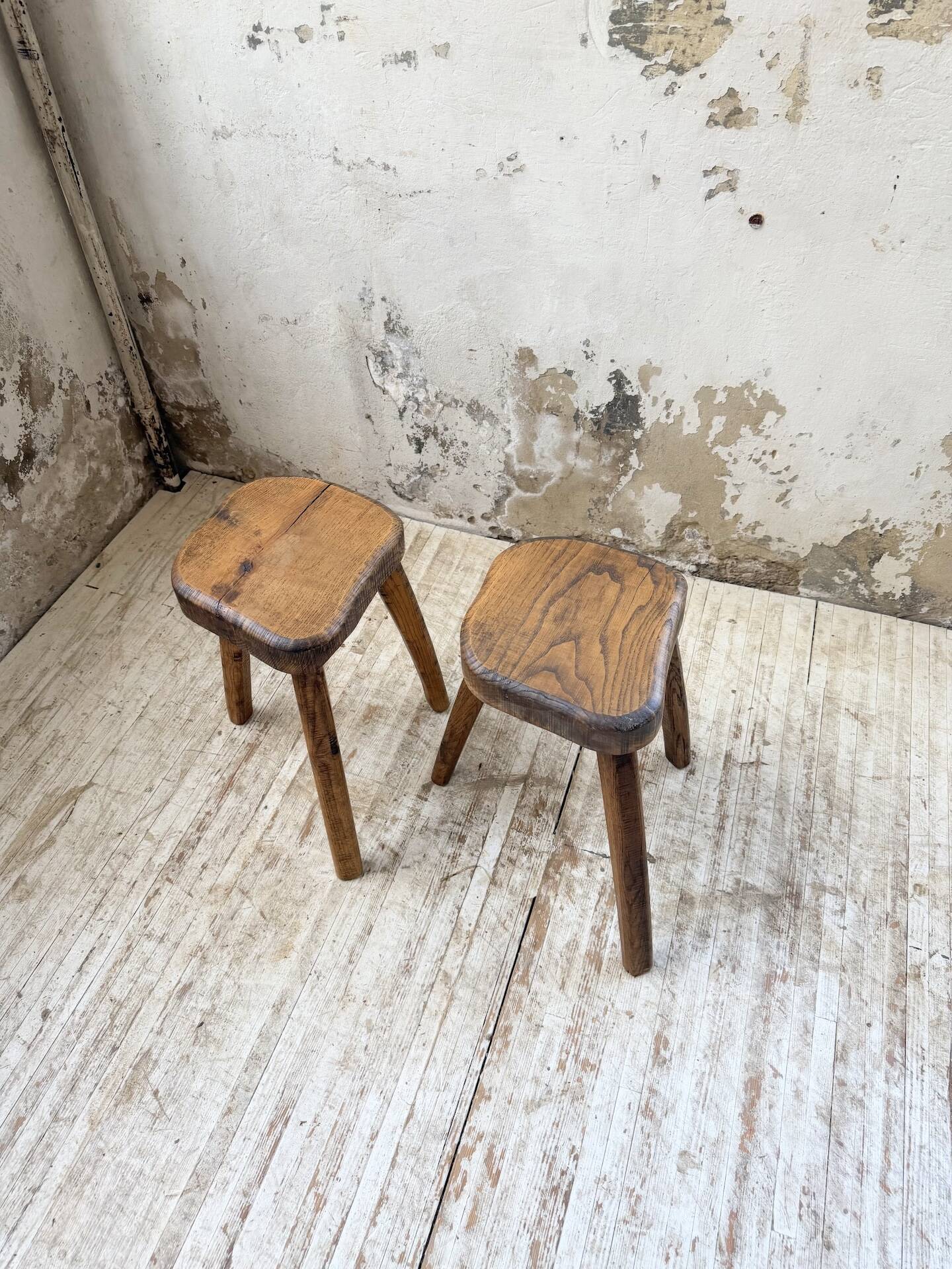 Paire de tabourets Henri Bataille chêne