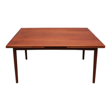 Extendible 1960s diningtable in teak, format XL