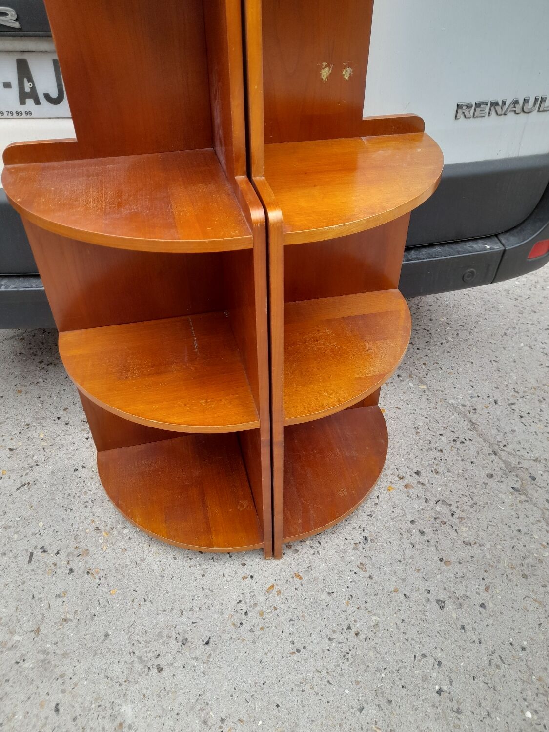 Two columns shelves bookcases displays