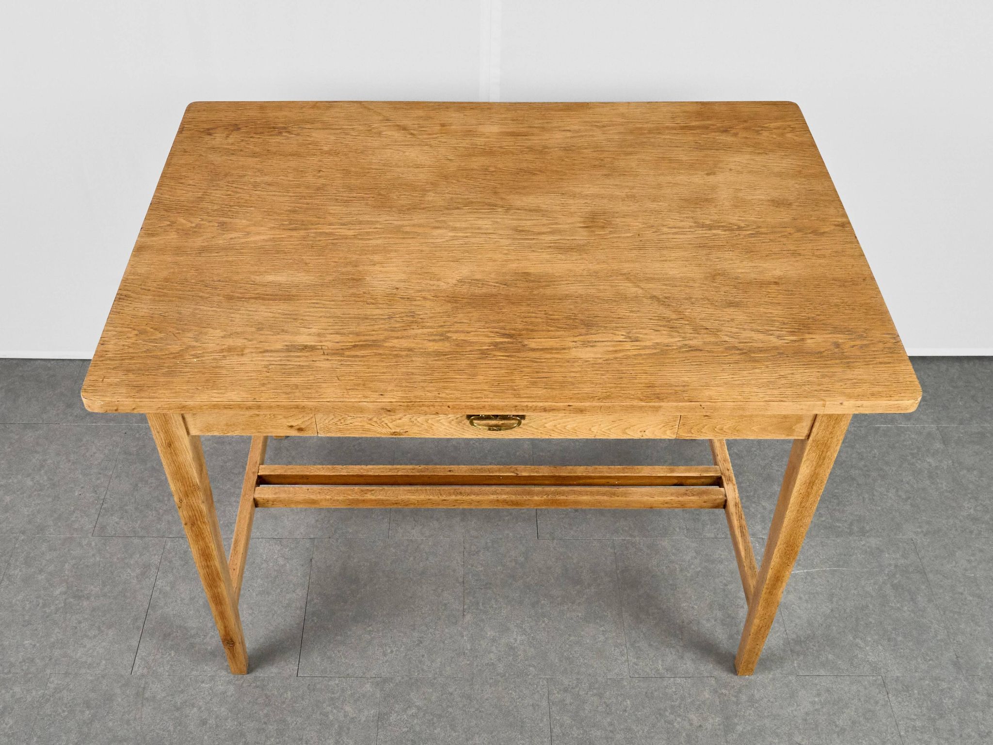 Table en chêne vintage, Tchécoslovaquie