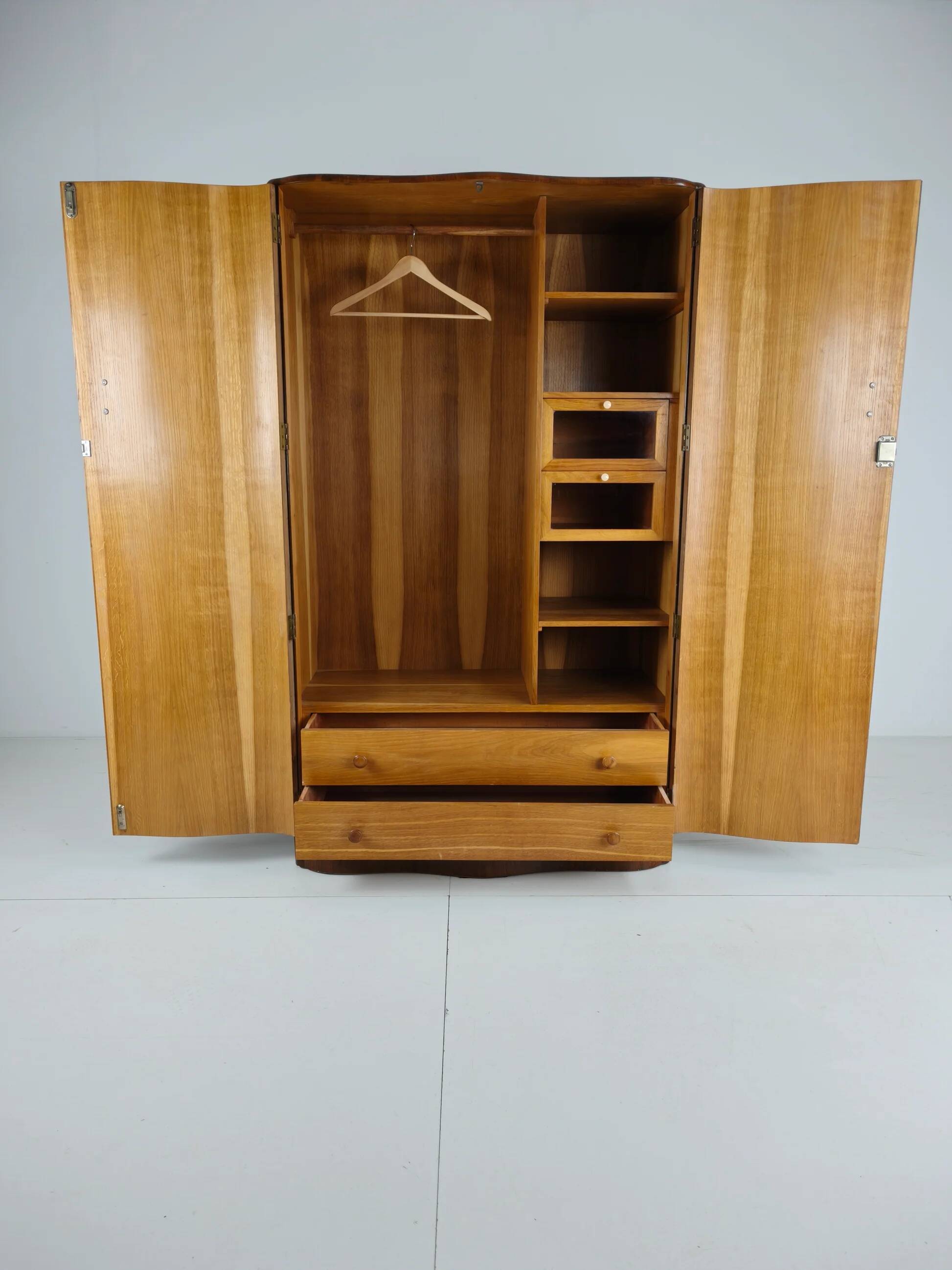 Superb English Art Deco wardrobe in burr walnut – 1930s
