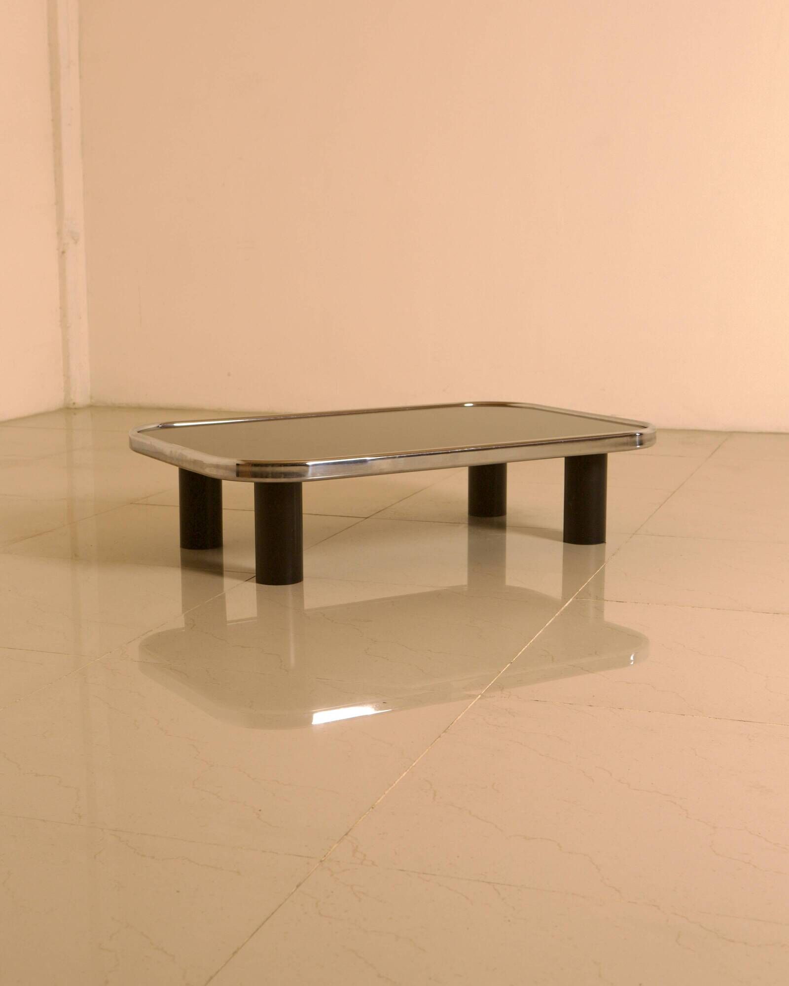 Italian coffee table from the 1970s, in the style of Willy Rizzo.