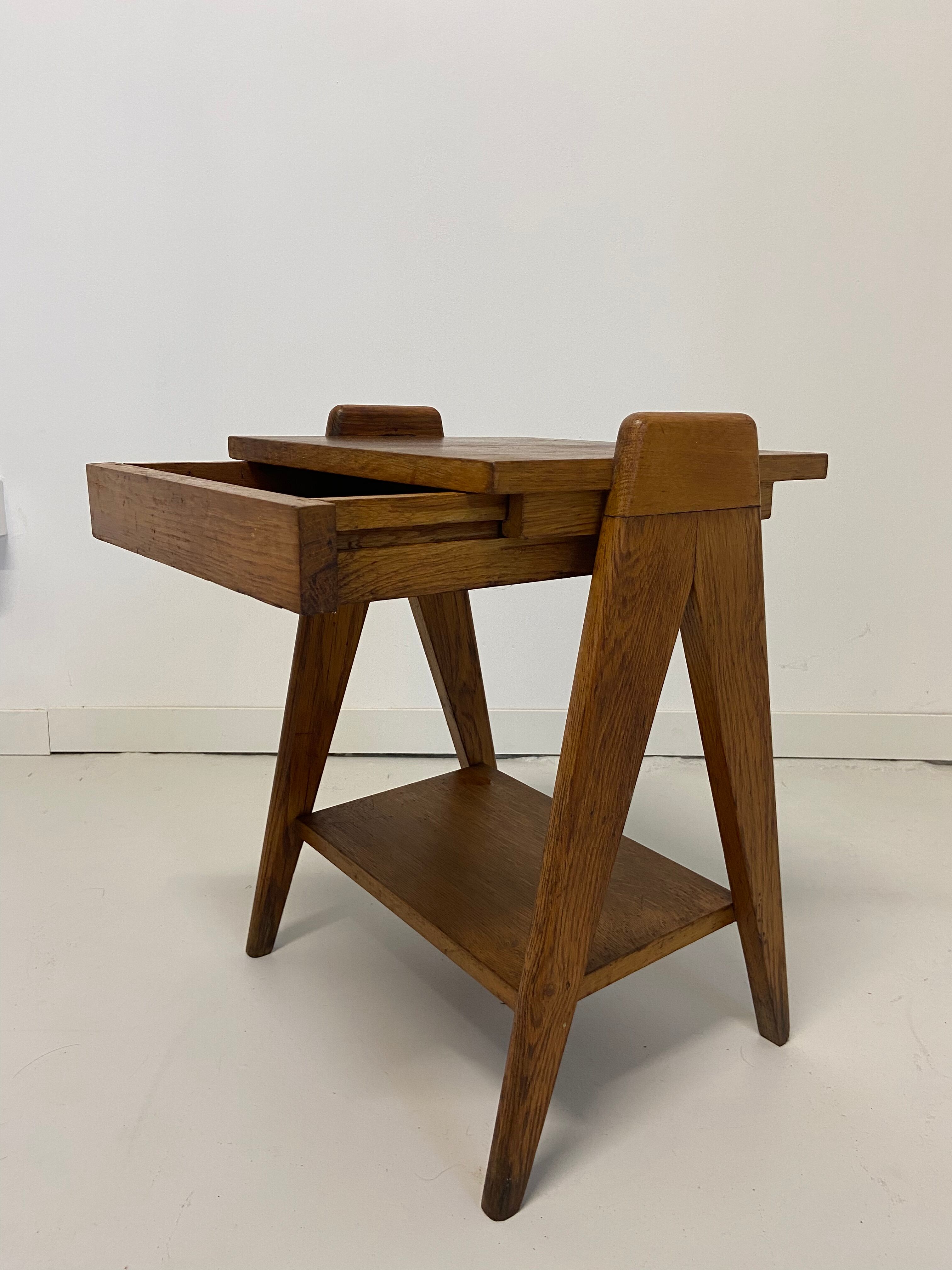 Oak bedside foot compass