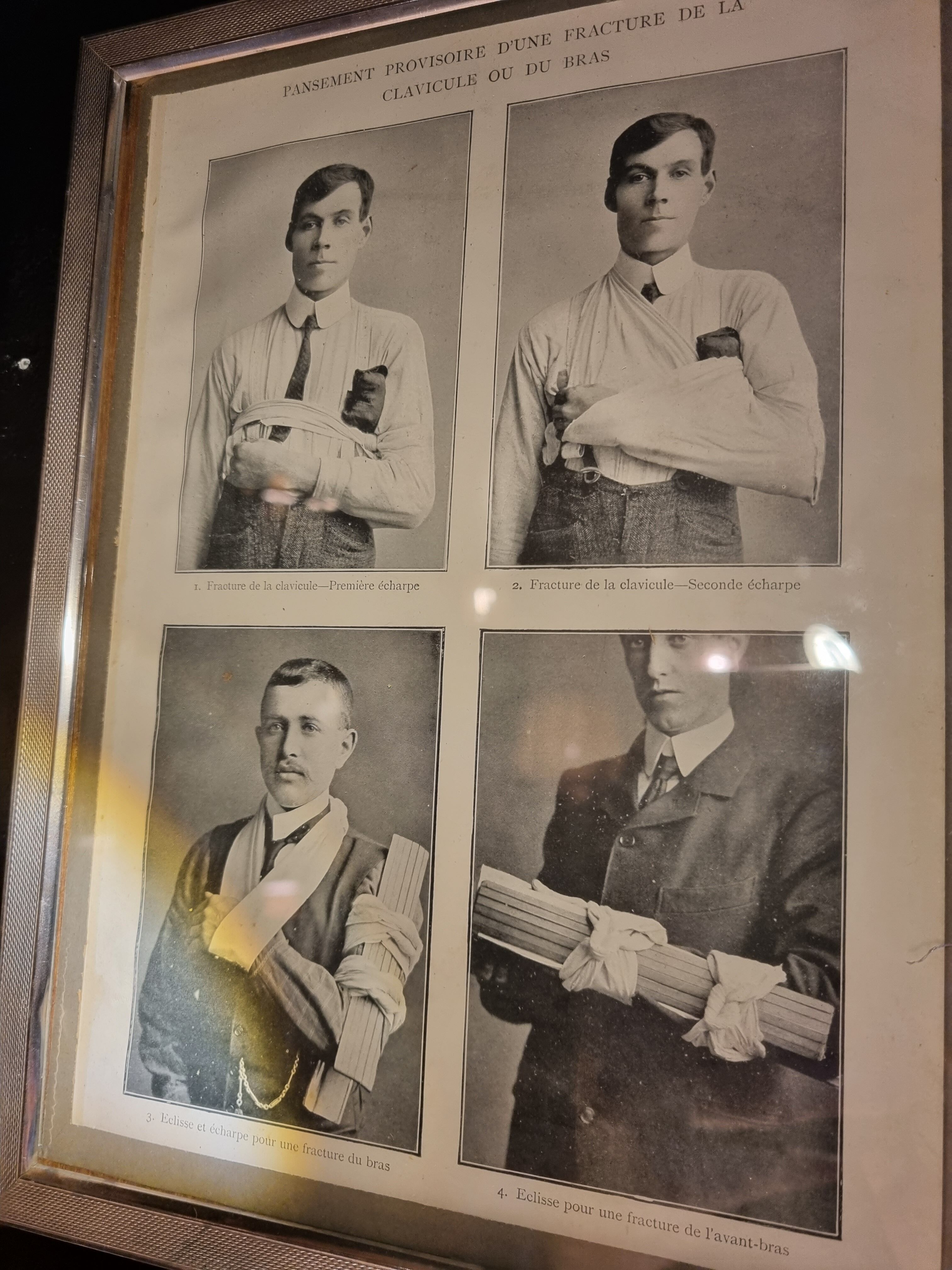 Photo frame medicine early XXth