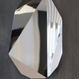 "Piega" mirror by Victoria Wilmotte