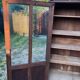 Armoire vintage parisienne à 1 porte vitrée en chêne massif.