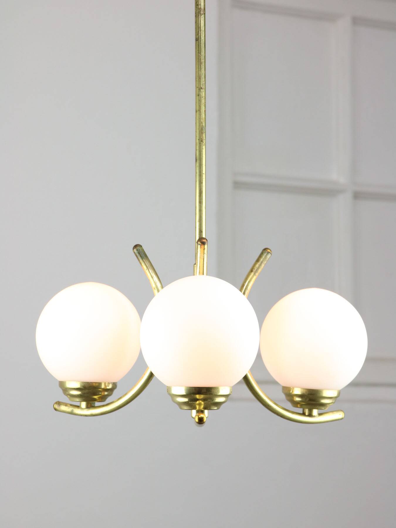 Mid-Century Italian Brass and Opaline Chandelier