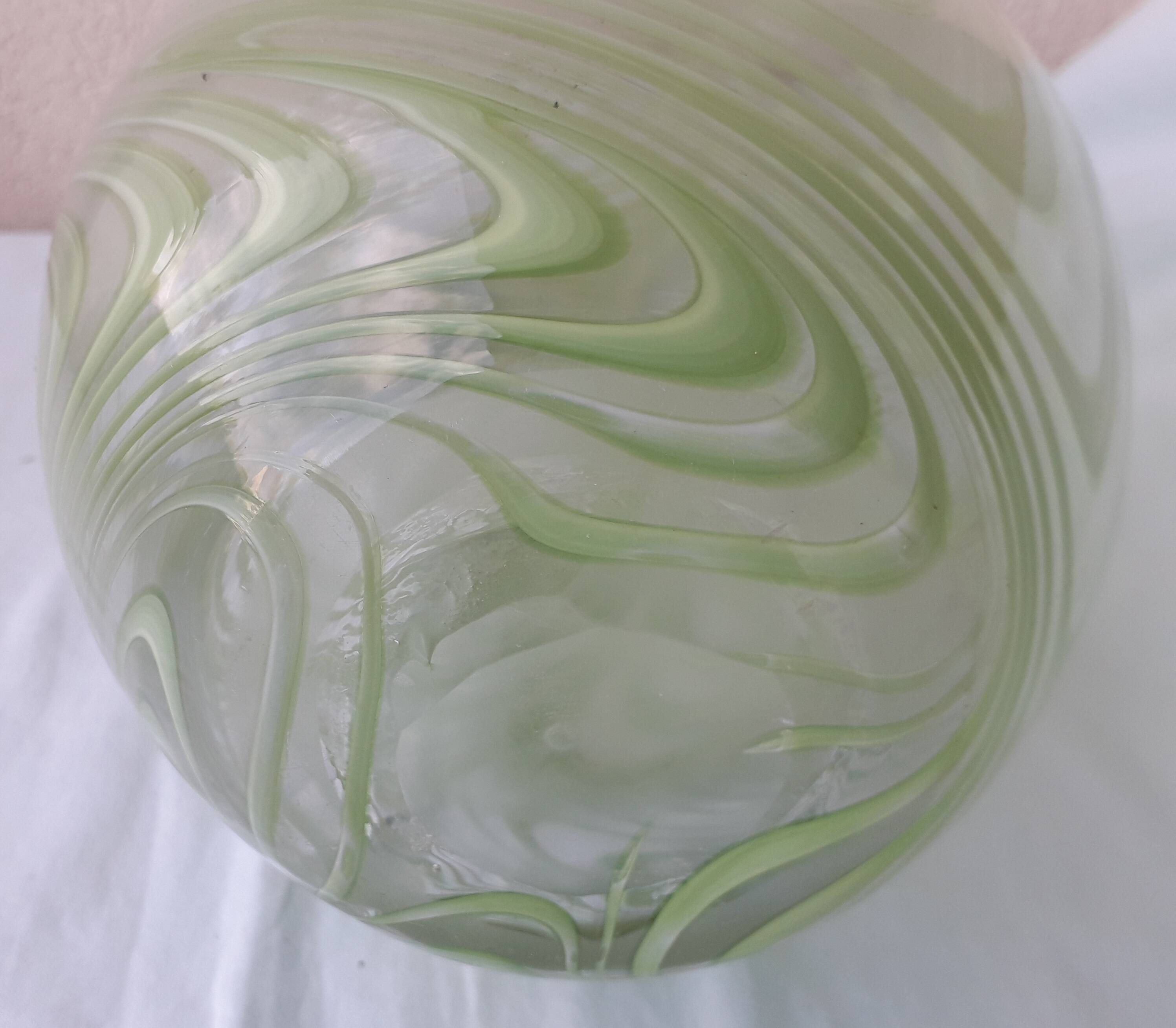 Glass vase
