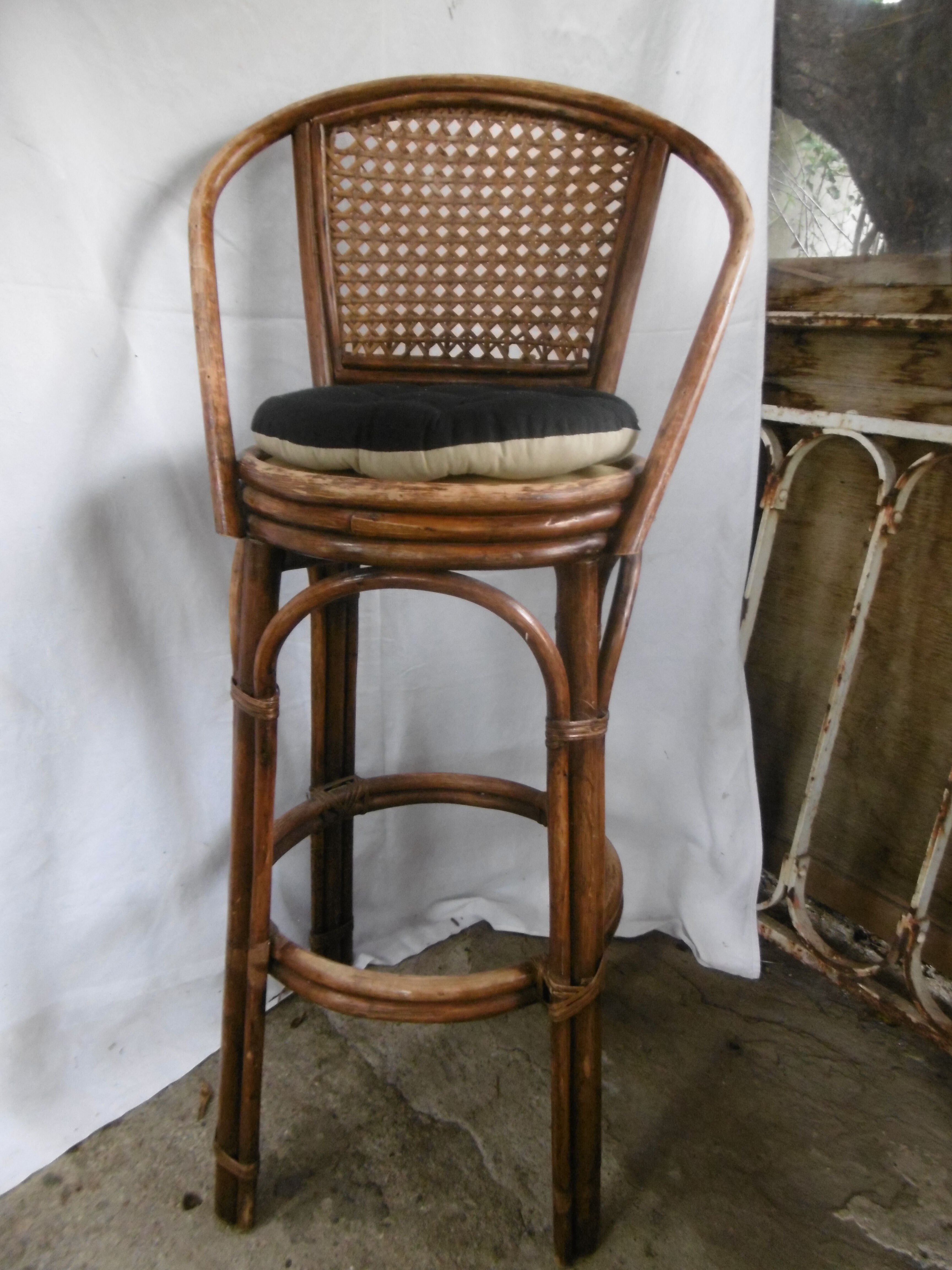 Rattan bar top stool