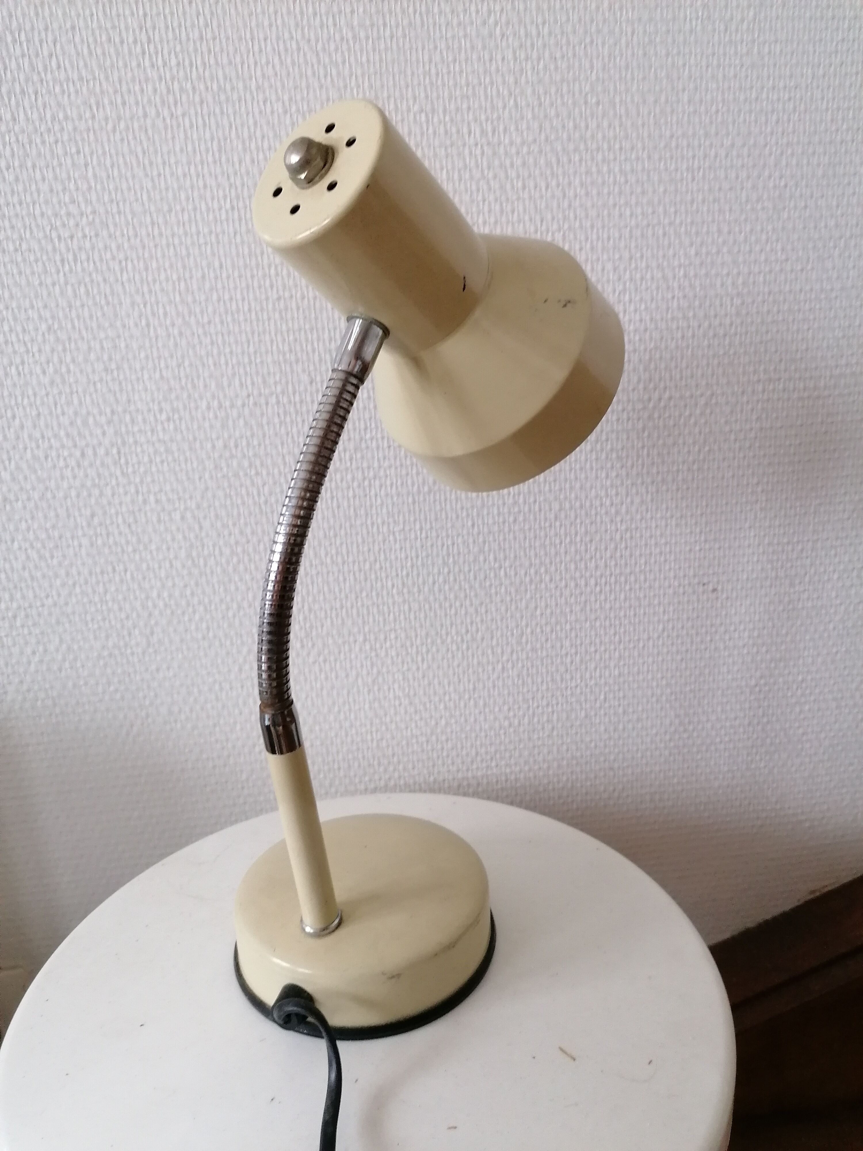 Vintage flexible desk lamp