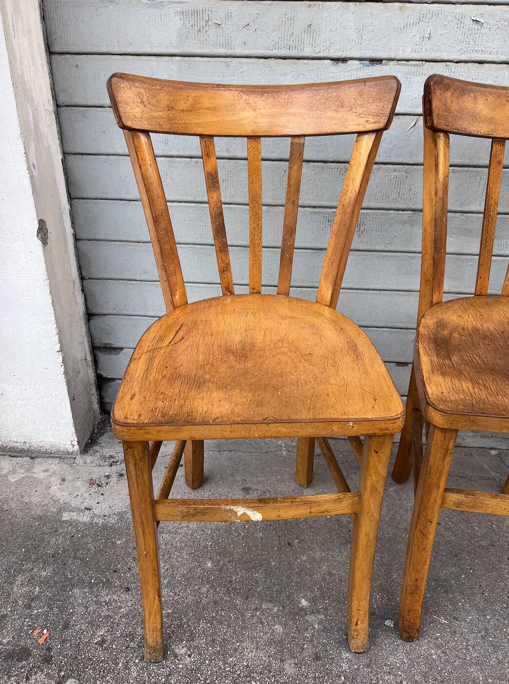 (Lot) 4 Honey Bistro Chairs