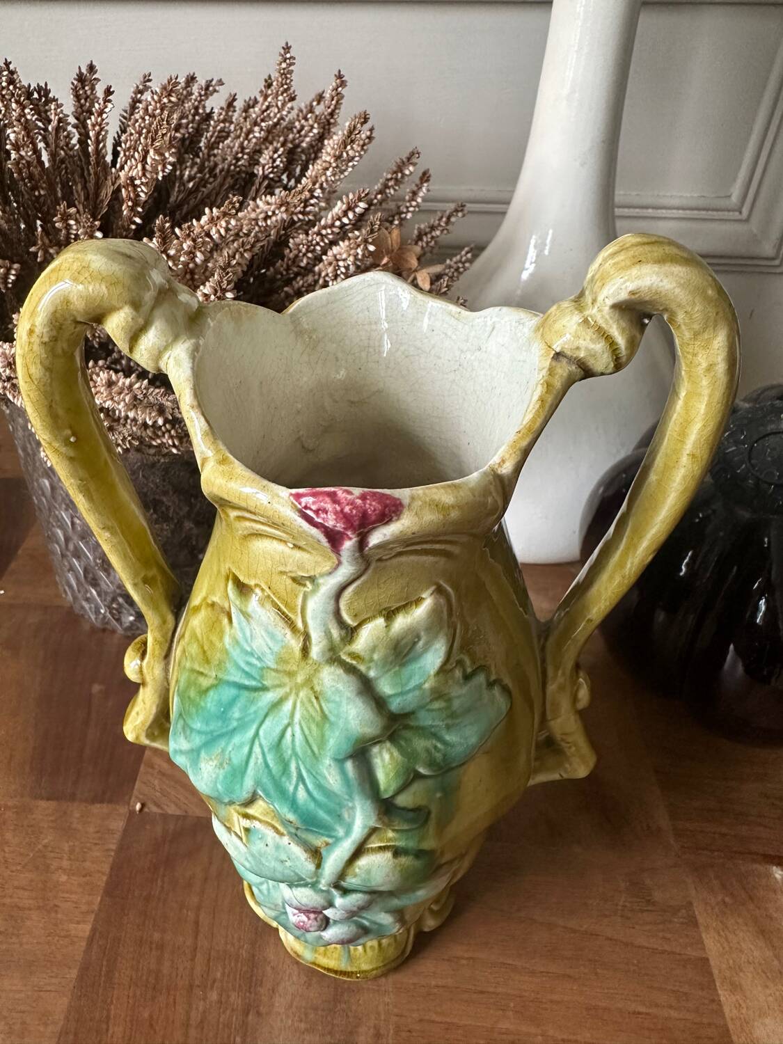 Art Nouveau vase in stamped slip
