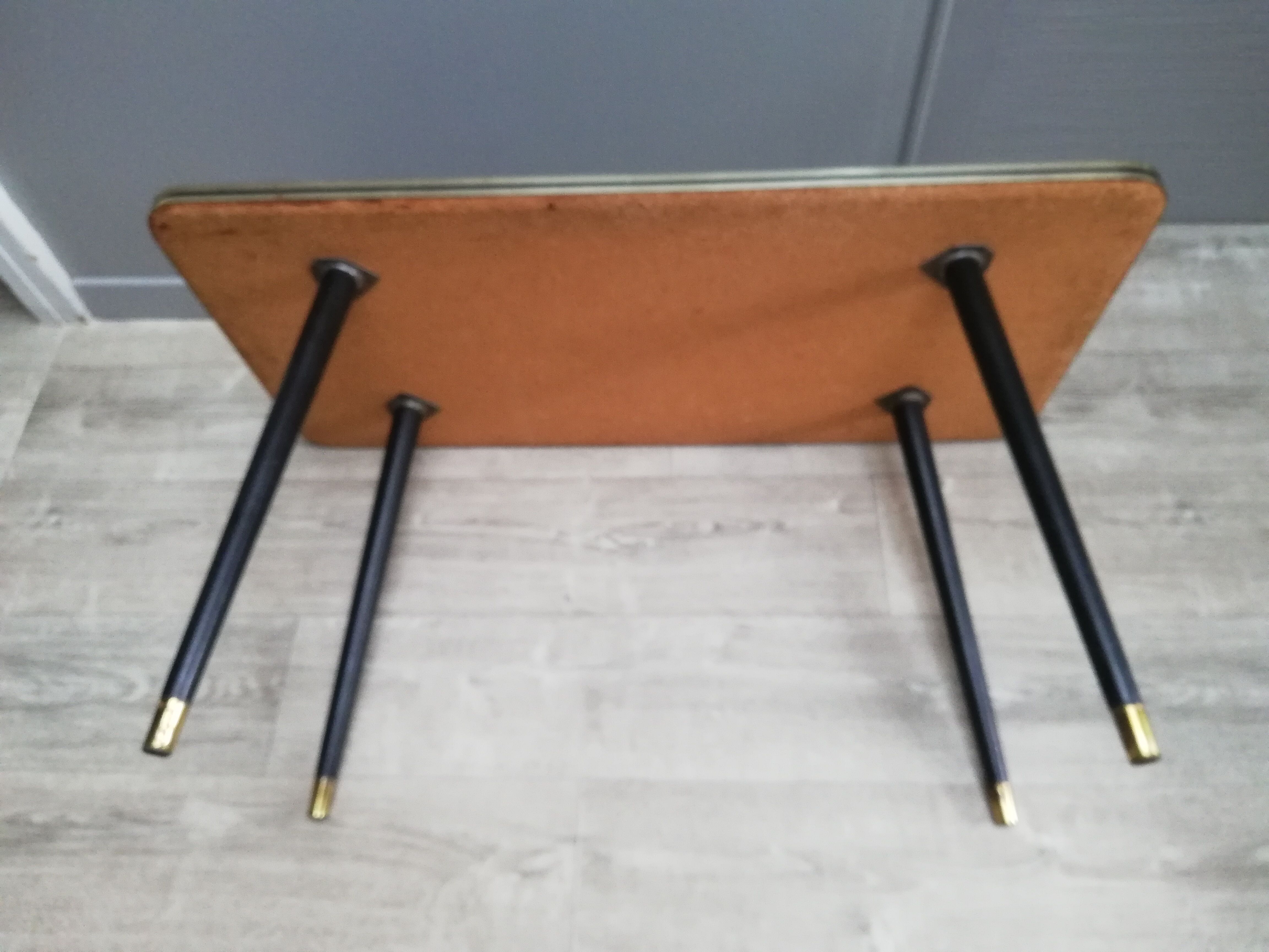 Low foot table comas glass tray