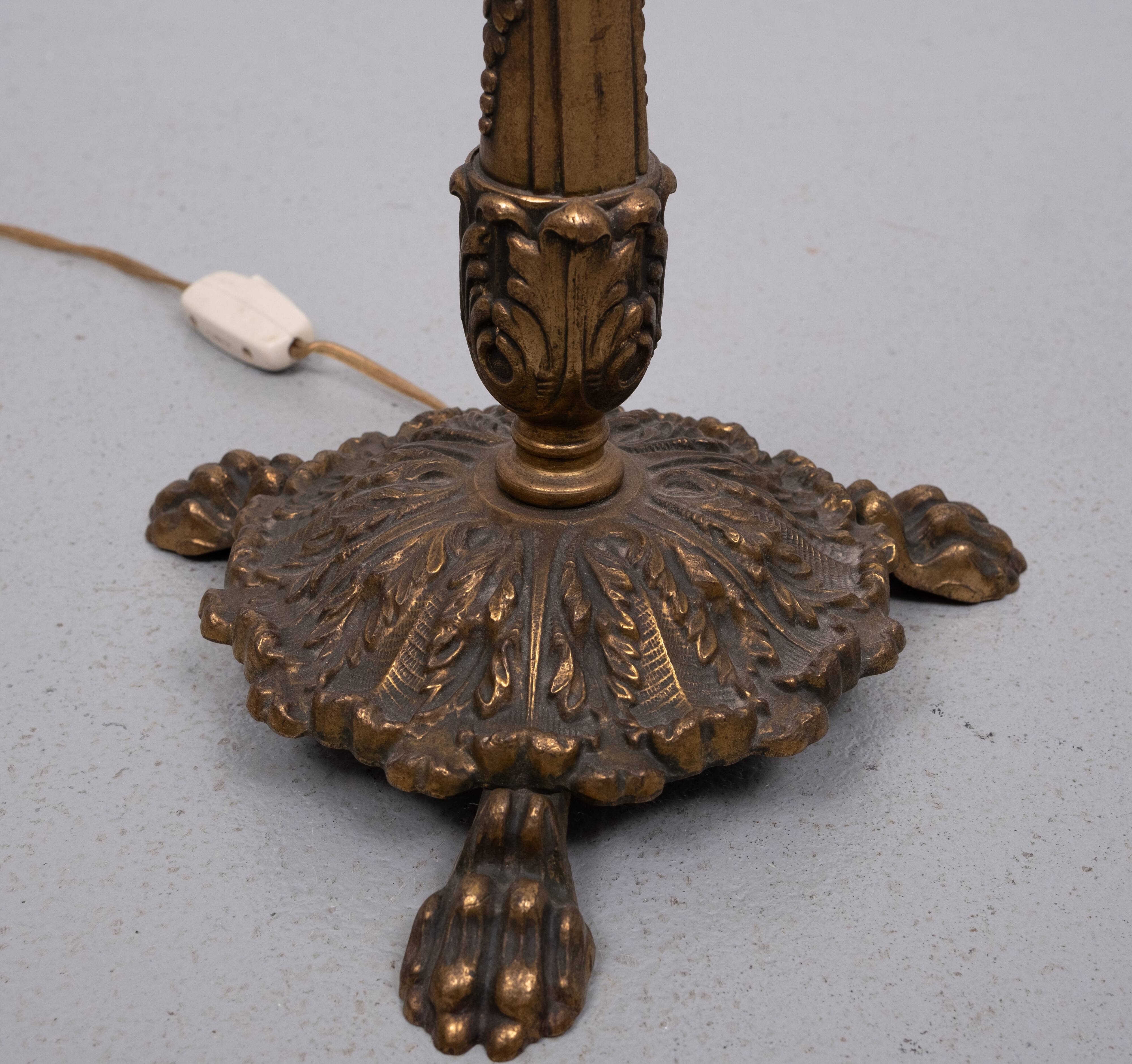 Classic style Floor lamp with shade 1970s France