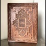 Antique 1881 Sculpté sur panneau en bois massif Relief