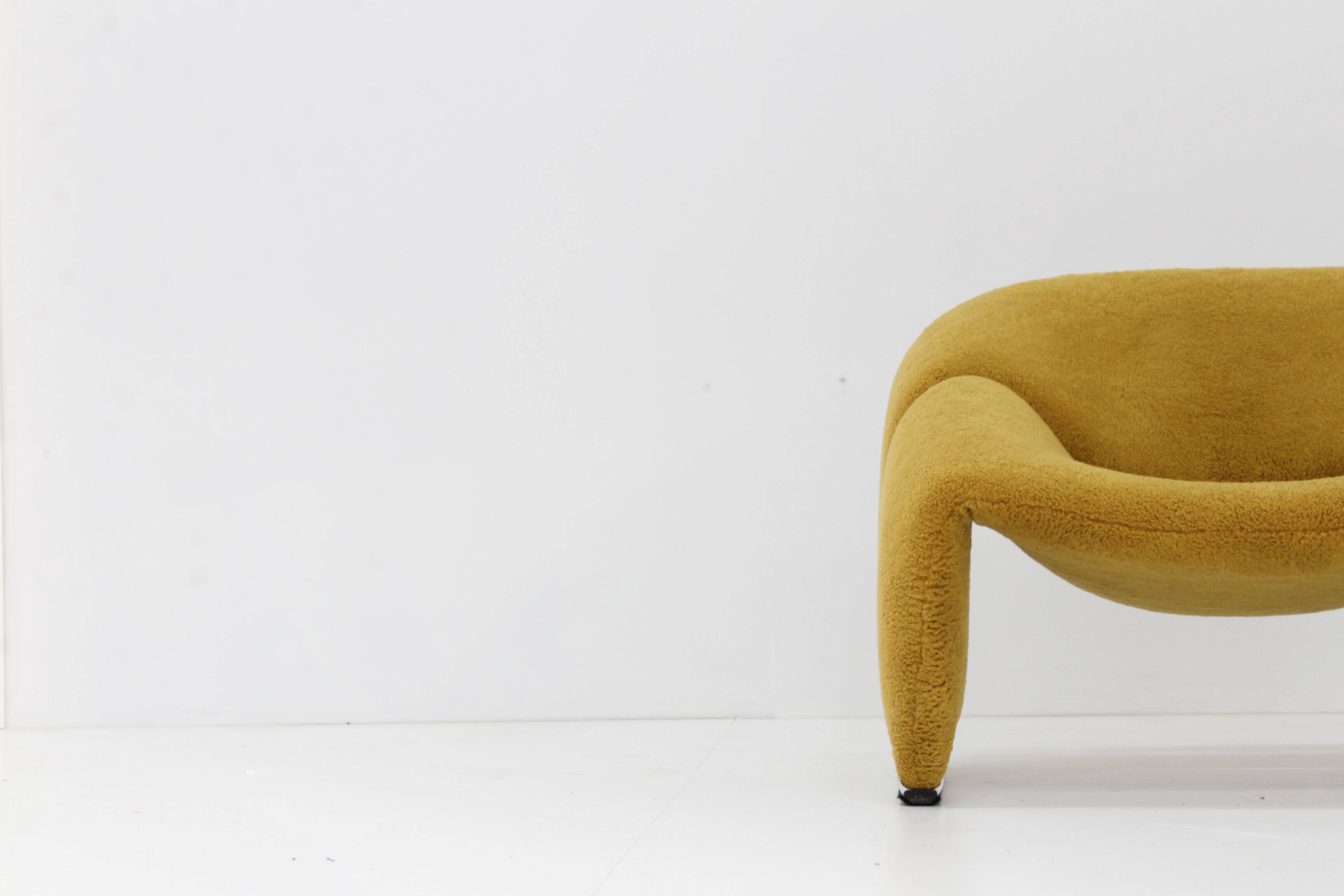 Artifort Groovy M Chair F598 Pierre Paulin