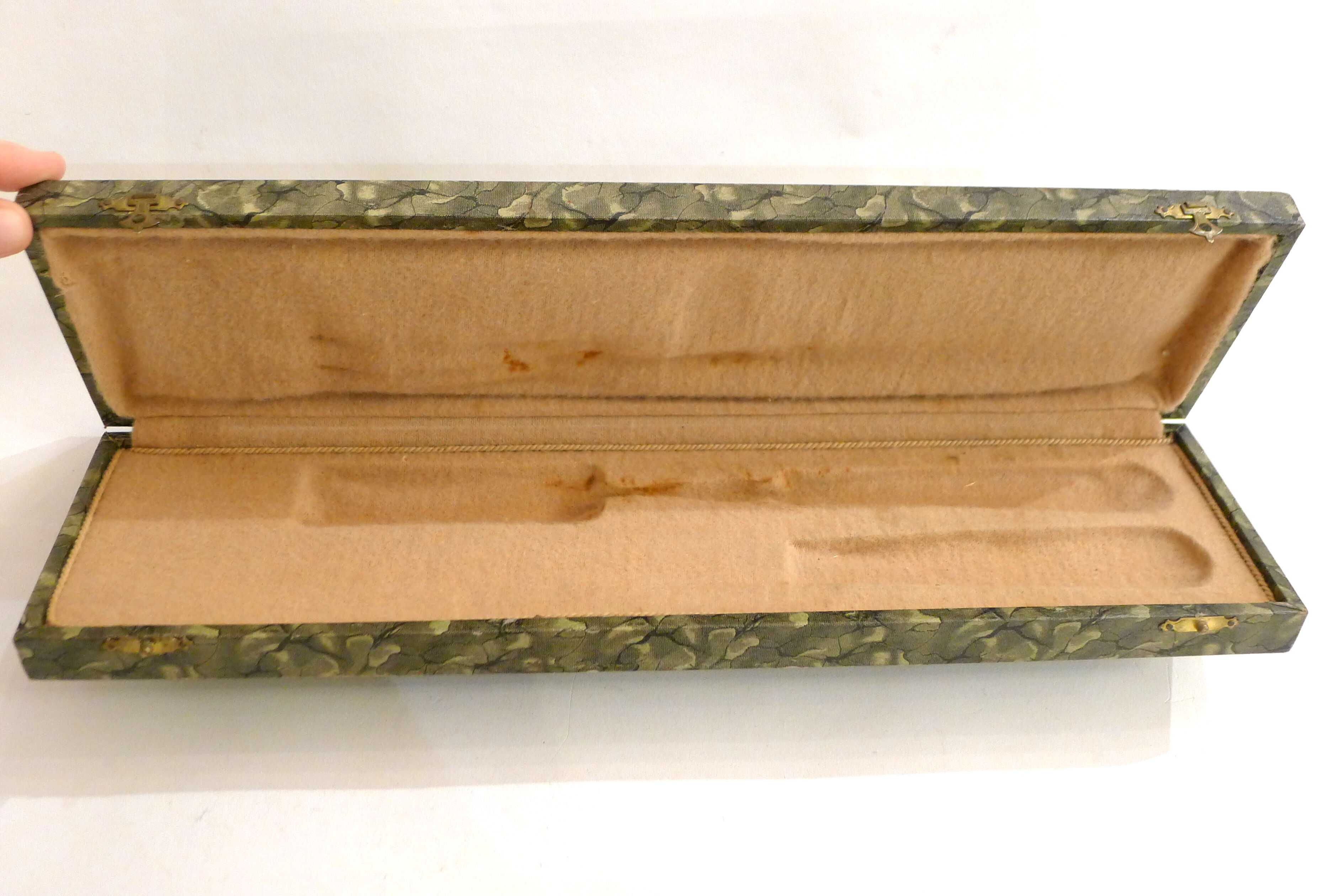 Art Deco leg covered box