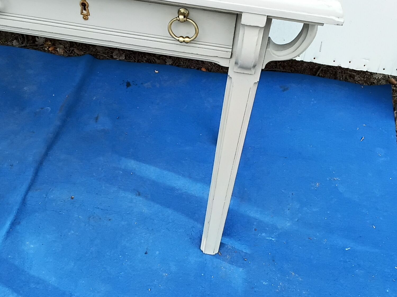 Grey vintage console