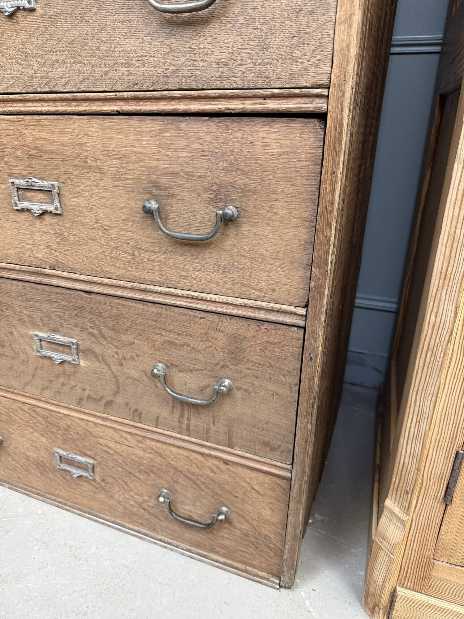Large workshop cabinet with drawers (renovated)