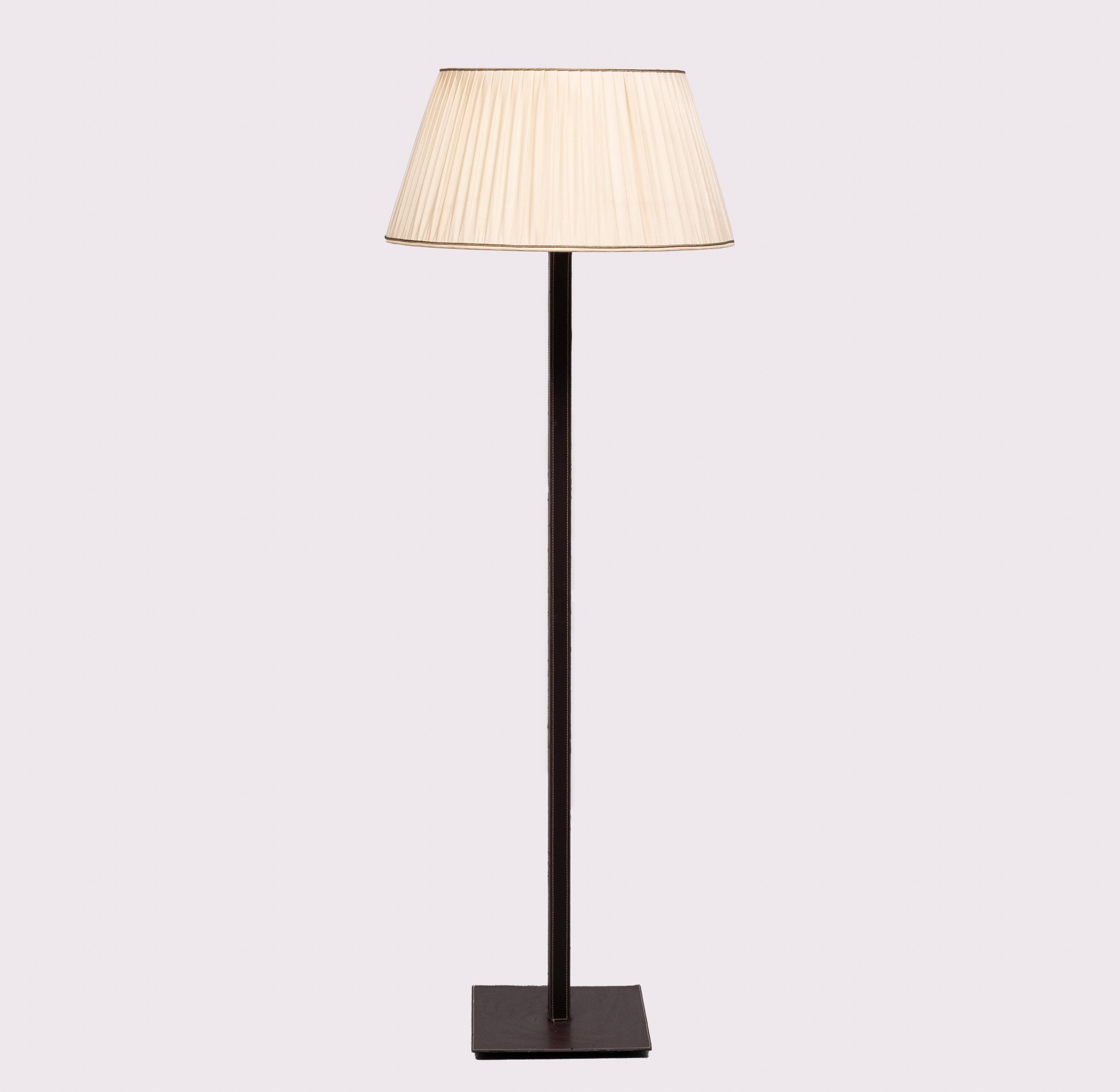 Stich Leather Floor lamp manufactured by SCE France