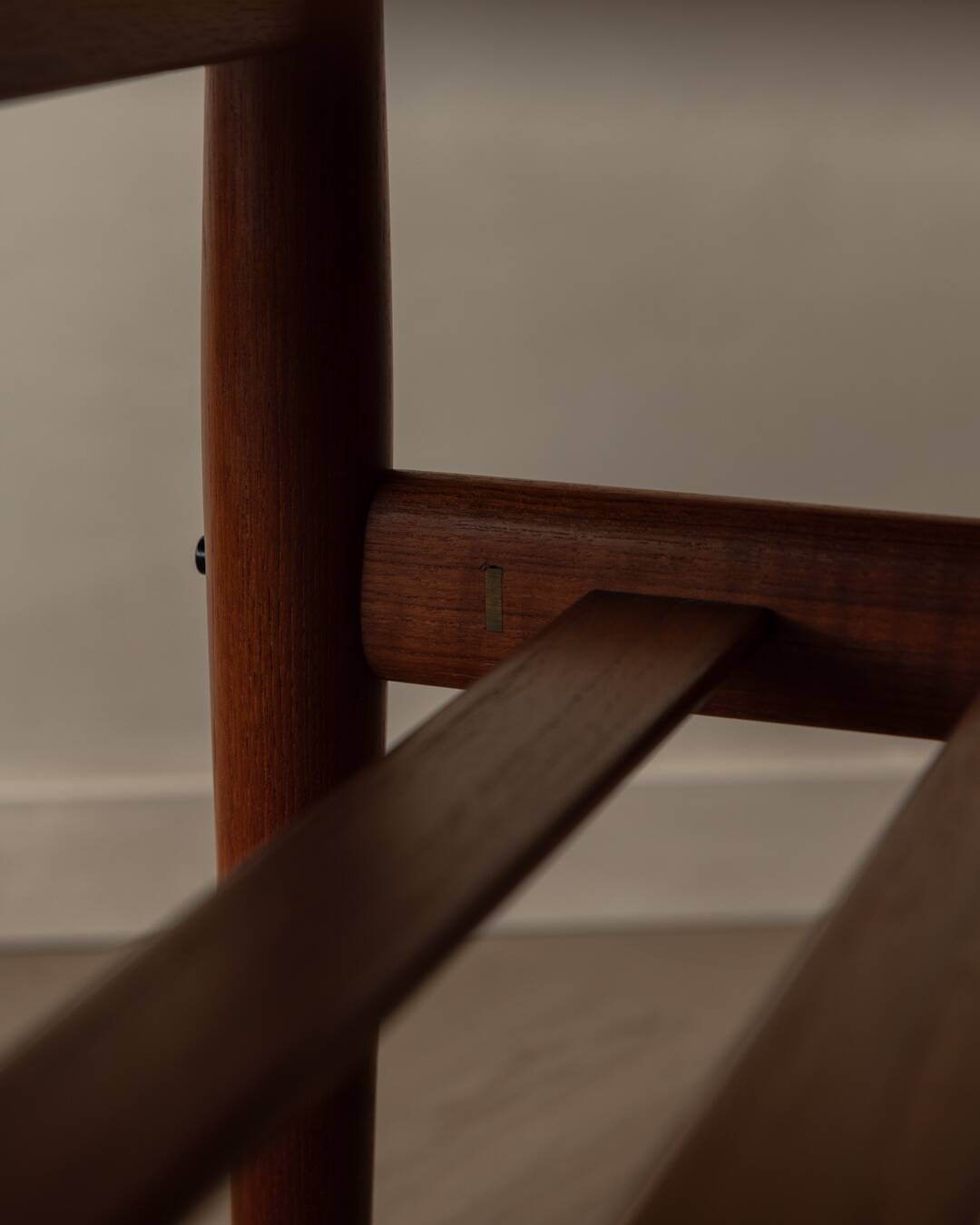Table basse en teck danois par Grete Jalk avec cadre à lattes, années 1960.