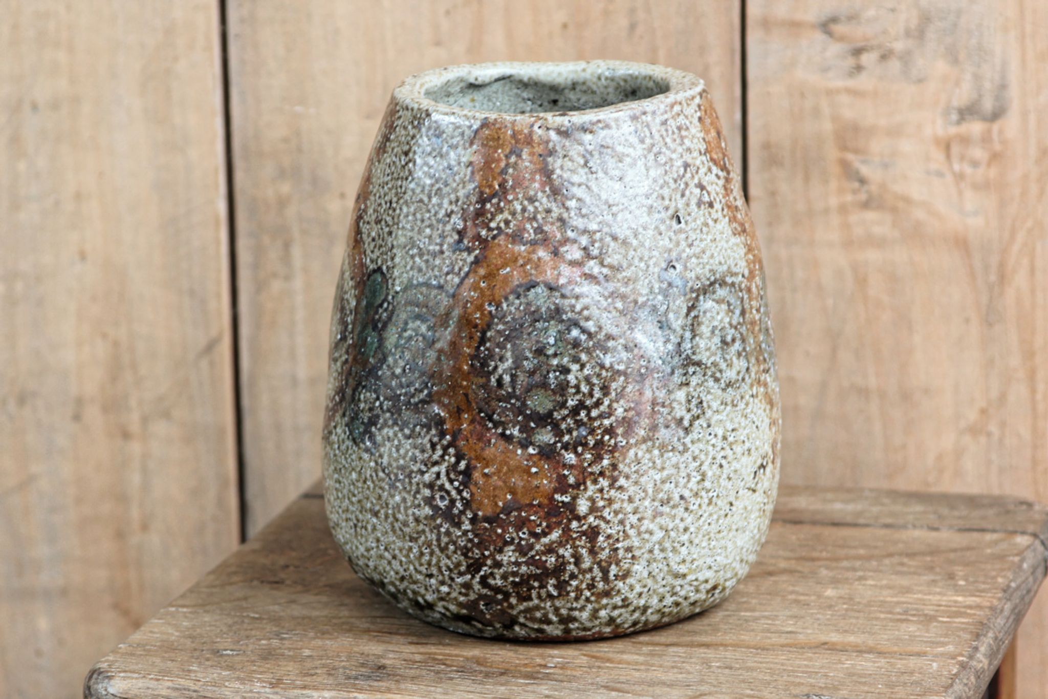 Saltstone vase, Plomelin