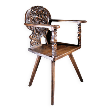 17th century Alpine carved walnut Brettstuhl armchair with grotesque mask