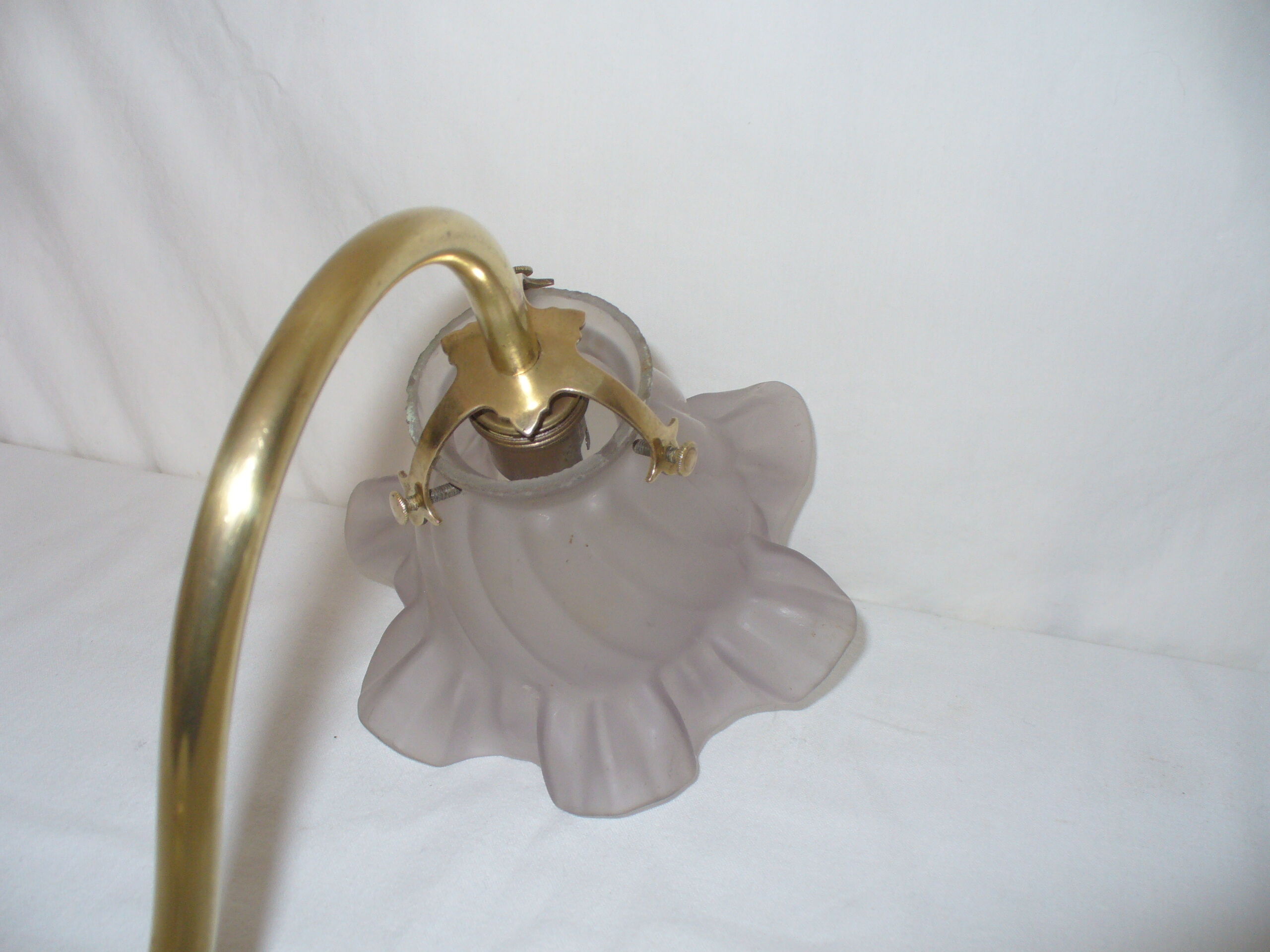 Applied articulated swan neck of the 1930s